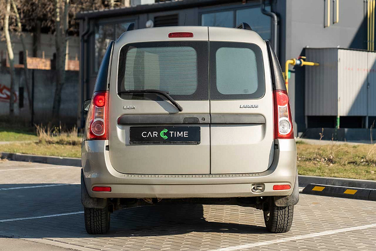 Lada Largus 5 мест