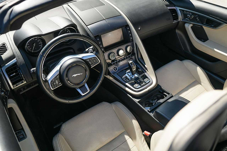 Jaguar F-Type R Dynamic кабриолет
