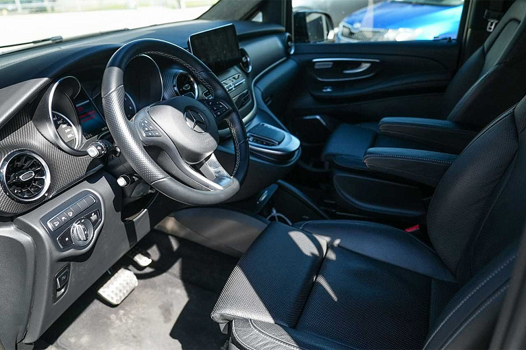 Mercedes-Benz V300D Extra Long 6+1