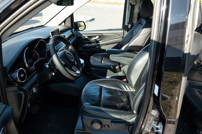 Mercedes-Benz V250D Extra Long 7+1